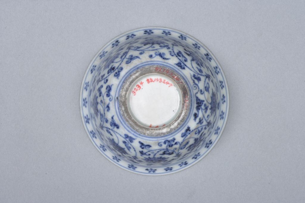 图片[3]-Blue and white hand cup with lotus pattern-China Archive